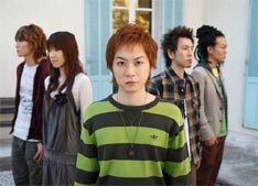 2月22日からは着信ムービーとビデオクリップの配信もスタート。バレンタインシーズンにぴったりのナンバーだ。