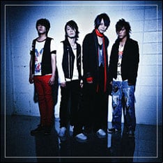 昨年日本で発表された初のベスト盤「BEST OF MUCC」がアメリカとヨーロッパで、CDおよびiTunes Storeでのリリースが決定。2月19日にはLIQUIDROOM ebisuにてワンマンライブも行われる。