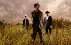 ツアーチケットは2月16日より順次発売開始。