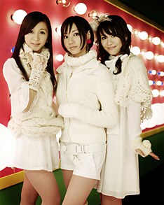 Perfume GAME TOUR LIVE DVD ポスター 初回特典オリジナル・ツアーパス・ステッカー付 DVD「Perfume