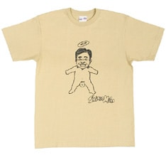 さらに背中には風とロック＆スペシャボーイズジャパンのロゴに加え、ハマケンのキスマークがプリントされている。