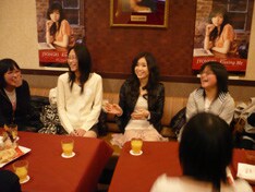 JYONGRIからファンに対しても「どんな曲を作って欲しい、とかありますか？」などの質問が。ファンの要望に応えた新曲がそのうちに生まれるかもしれない。