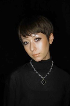 コミック「お～い！竜馬」を14巻まで読破し、龍馬の生き方に感銘受けまくりのカエラ。今回もオリジナリティあふれる作品が期待できそうだ。