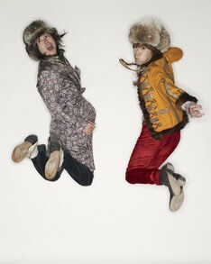 くるりは明日3月4日より1ヶ月間、TOKYO FM「SCHOOL OF LOCK!」の毎週火曜日の臨時講師を務める。