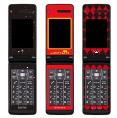 写真はBUCK-TICKモデル。今後は、清春モデルの端末の発売も予定されている。