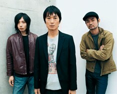 番場秀一が監督した「修羅」のPVが、先日行われたスペースシャワーTV「MVA08」にて「BEST CREATORS' CHOICE」を受賞。新曲「曇天」では、どんなPVが制作されるのか楽しみだ。