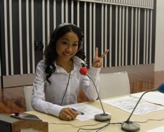 今夜の番組のテーマは「1億3000万人のアナタ、青山テルマはそばにいますか？」。青山テルマがよりいっそう皆のそばにいることができるように、自分自身のことを赤裸々に語る。