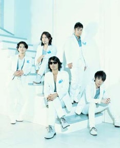 5月に神戸と東京で行われる「NANIWA EXPO 2008」には村上てつやと酒井雄二が出演。こちらも要チェックだ。