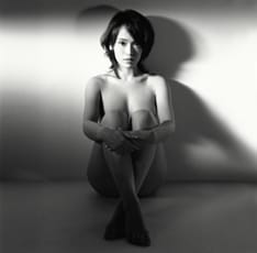 こちらがアルバム内で使用されるショット。4月12日にはタワーレコード渋谷店でインストアライブも開催される。