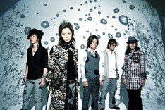 SOPHIA松岡充が人知を超えたインドの不思議を発見 - 音楽ナタリー