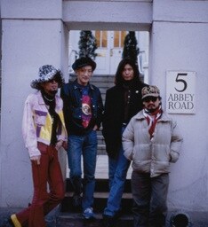 バンド解散から13年。新たな形で演奏される名曲たちをこのステージで体感しよう。