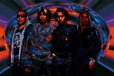 バンドのオフィシャルサイトには、この件に関する高崎晃のコメントが掲載されている。