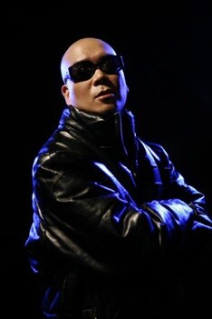 宇多丸は現在、エスキモー「pino」のキャンペーンサイト「PTV」にクイズの司会者として出演中。