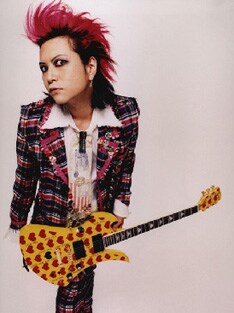 なお、今回はライブ翌日の録画放送。ライブが始まらず延々客席だけが映されるような事態は避けることができそうだ。