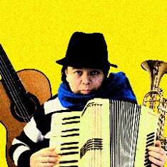 KERAは4月23日に約20年ぶりとなるソロライブを実施。LONG VACATION時代の曲を多数披露した。