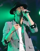 平井堅、3年半ぶりの全国ツアーがスタート