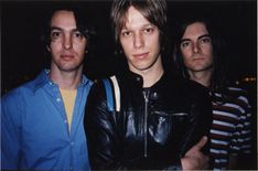 TV EYESのアーティスト写真はソフィア・コッポラの撮影によるもの。