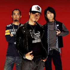 現在オフィシャルサイトでは、過去のツアーパンフの通信販売も実施中。