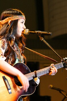 「Superfly」はiTunes Storeでもトップアルバム1位を獲得している。