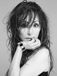 アルバムには、同時発売となる福耳の新作「DANCE BABY DANCE」の杏子ソロバージョンも収録。また長澤知之は「マッチ売りのシンデレラ」で作詞／作曲を担当している。