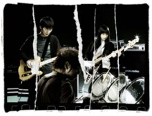 先日終了したツアーのタイトル「FIGHTING G」は、自身が“痔”と“闘っている”ことにちなんでいることをライブのMCで明かしたドラムのピエール中野。今回のツアータイトルにはどんな意味が込められているのか気になるところだ。