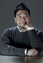 マッキーは新作リリース直後の7月26日に「HIGHER GROUND 2008」、27日に「SETSTOCK'08」と大型野外フェスに連続参戦する。