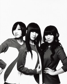 地元・広島での大型イベントへの出演が決定したPerfume。彼女たちにとっては凱旋公演とも言えるステージとなりそうだ。