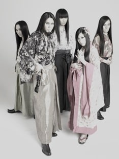 9月には待望のアルバムも発売予定。こちらの続報も気になるところだ。