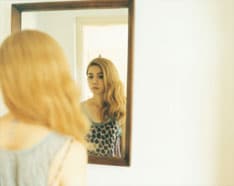 Charaは6月25日にニューアルバム「honey」を発売したばかり。