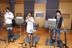 「あなたと」のレコーディングは、コブクロが全国ツアー、絢香が最新アルバムのプロモーション真っ只中の5月下旬に行われた。