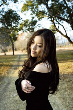 「miss you」は現在着うた先行配信を実施中。CMの映像は伊藤園オフィシャルサイトで見ることができる。