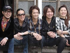 夏フェスシーズン後、9月25日からはアリーナツアー「PACHINAI×5 MAGGY HAKODE TOUR '08」も実施される。