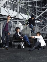 同事務所にはMONKEY MAJIKやHi-Fi CAMPのほか、GReeeeN、キマグレンらも所属。