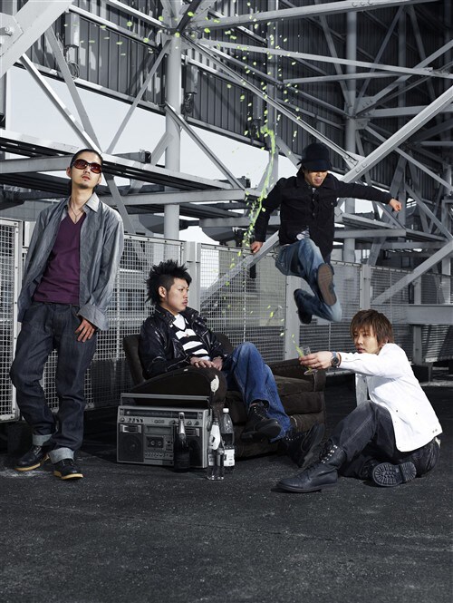 同事務所にはMONKEY MAJIKやHi-Fi CAMPのほか、GReeeeN、キマグレンらも所属。