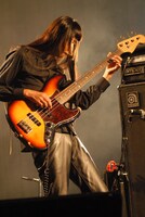 亀川千代（ゆらゆら帝国）