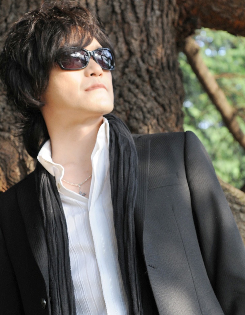 TOSHI