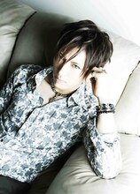 アーティストGacktの活動を待ち望んでいたファンにとってうれしいニュースが到着。今後は新曲の発表にも期待したいところだ。