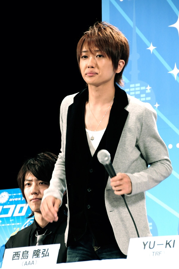 西島隆弘（AAA）は、ポジティブな姿勢のほかにも、ダブルキャストとなる相葉弘樹との仲の良さをアピール。