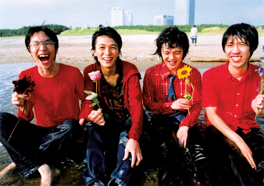「俺達に明日は無い」はTHE BANDのリチャード・マニュエルを意識したナンバー。「FESTIVAL EXPRESS」はTHE BANDやジャニス・ジョプリンらが出演した同名のライブ映画を連想させる青春謳歌に仕上がっている。