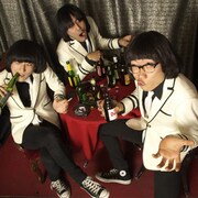 ザ50回転ズがビックリさせようと全国を襲撃