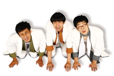 決めポーズの土下座も痛々しい悲愴感。