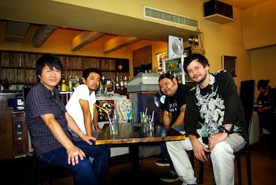 気心が知れた4人ならではの打ち解けたトークに期待しよう。