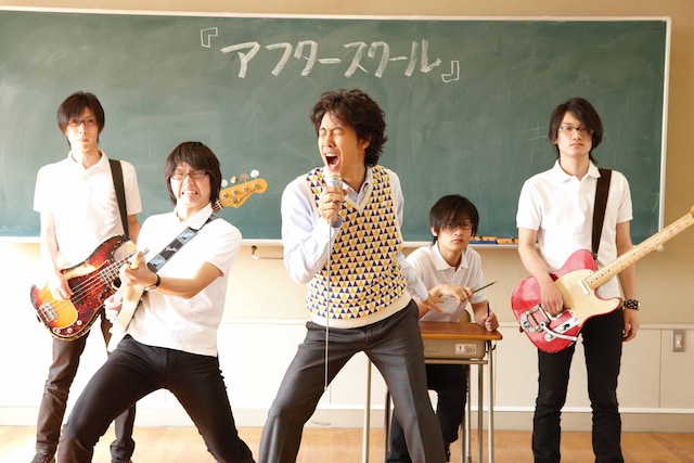 monobright、シュリスペイロフ、A.F.R.Oは地元・北海道出身のバンド。monobrightは最新シングル「あの透明感と少年」PVで地元が生んだ人気者、大泉洋と共演した。