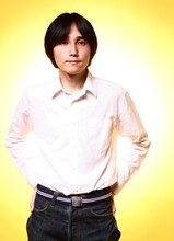 明日8月23日には下北沢の4会場で同時開催される「FRONTIER ROCK SPIRITS ～下北沢の夏の陣～」に出演。ミドリカワ書房は下北沢Daisy Barに登場する。