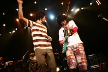 「ROCK IN JAPAN FESTIVAL 2008」でのライブを成功に収めた真心ブラザーズ。次は9月14日の栃木「RADIO BERRYベリテンライブ2008Special」に登場する。