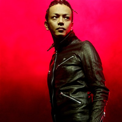 日本を代表するドラムンベースDJのDJ AKi。