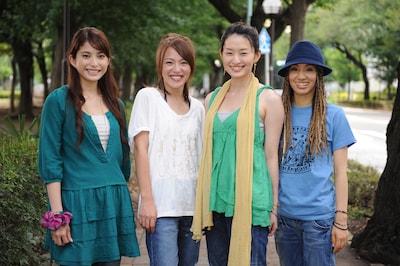 左から上原多香子、今井絵理子、島袋寛子、新垣仁絵の4名。