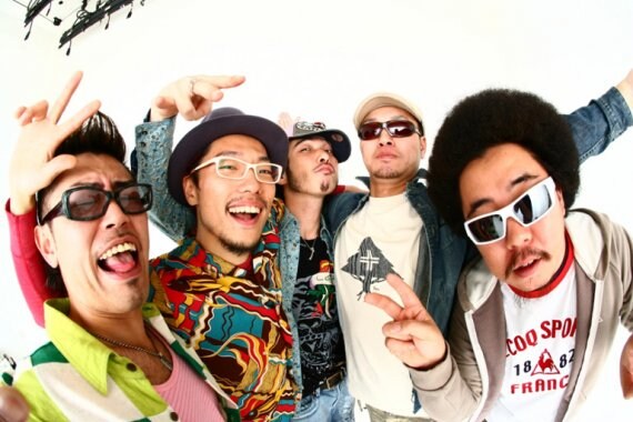 9月3日にベストアルバム2タイトルとビデオクリップ集を同時リリース。解散ライブは9月13日の日比谷野外大音楽堂となる。