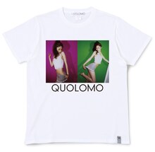 QUOLOMOからは米原康正撮影のAYUSE KOZUE Tシャツも発売されたばかりだが、ネット予約分は即完売。在庫はラフォーレ原宿店に置かれている若干数のみとなっている。