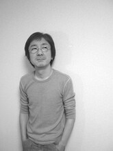 ムーンライダーズやソロでの活動に加え、The Suzuki（+鈴木慶一）、Mio Fou（+美尾洋乃）、政風会（+直枝政広）といった別ユニット、さらに他アーティストへの作詞・楽曲提供と精力的な活動を行う鈴木博文。11月5日に発売される栗コーダーカルテットのニューアルバム「遠くの友達」にはボーカリストとして参加している。